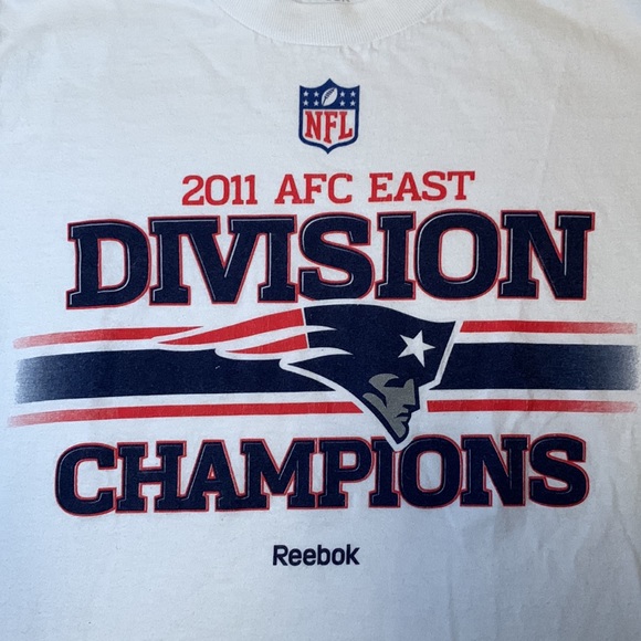 New England Patriots Shirt - Picture 2 of 3